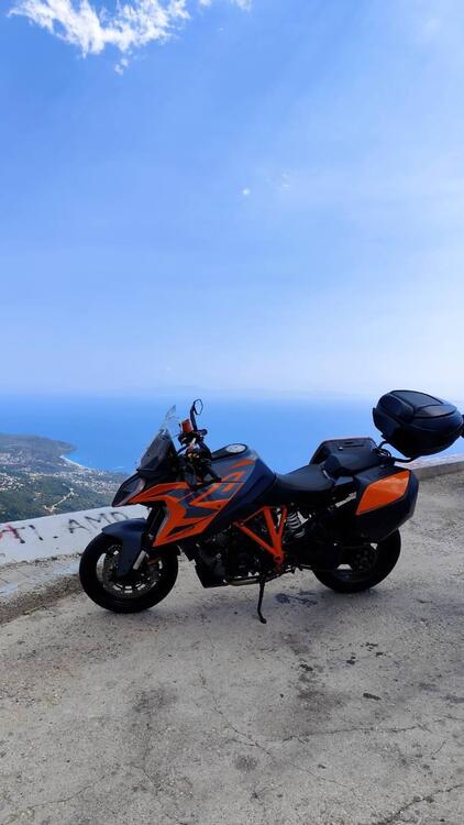 KTM 1290 Super Duke GT (2022 - 24) (2)