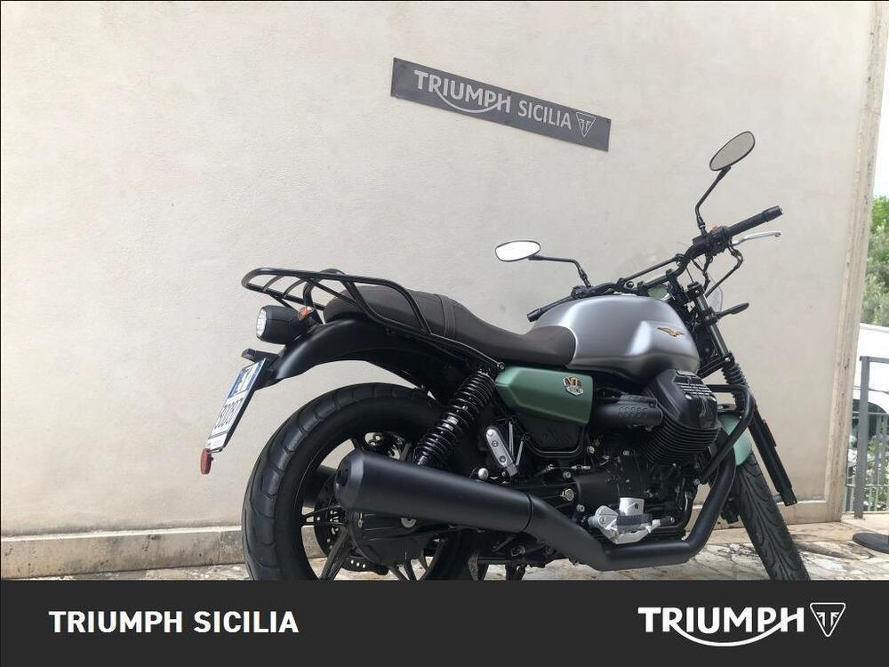 Moto Guzzi V7 Stone Centenario (2021 - 22) (3)