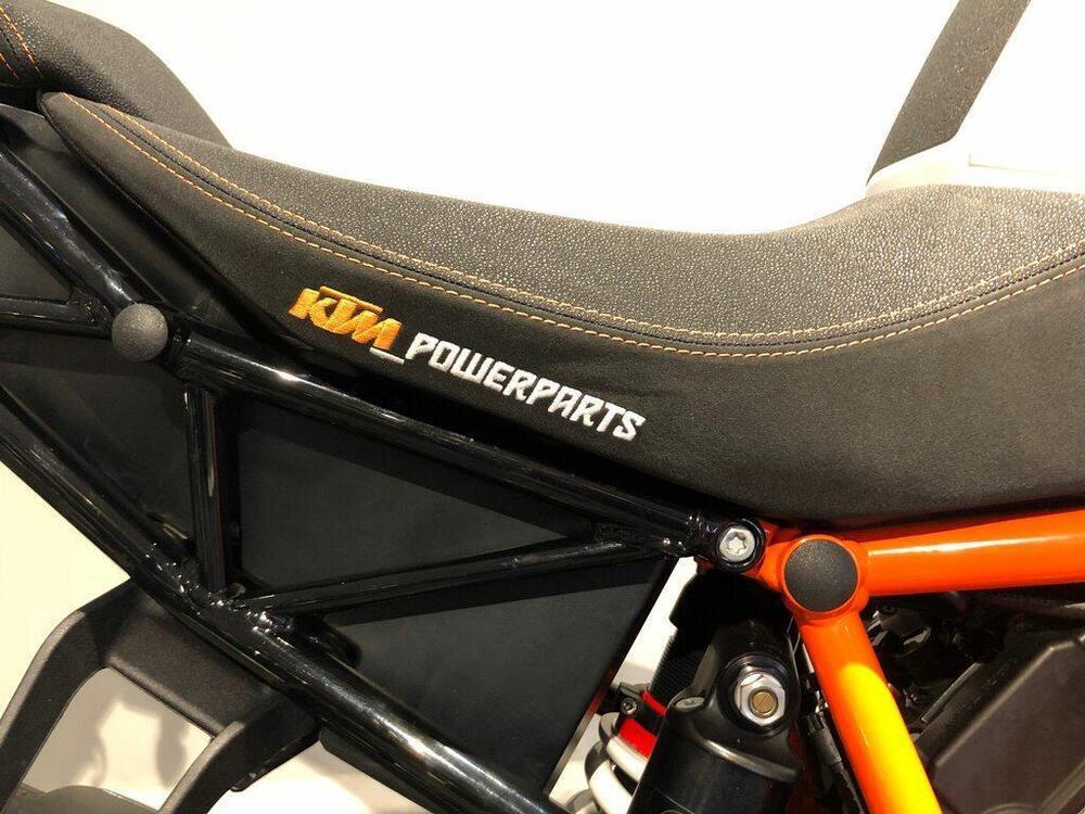 KTM 1290 Super Duke R (2019) (5)