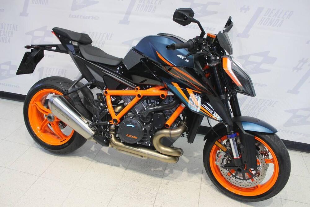 KTM 1290 Super Duke R (2022 - 23) (3)