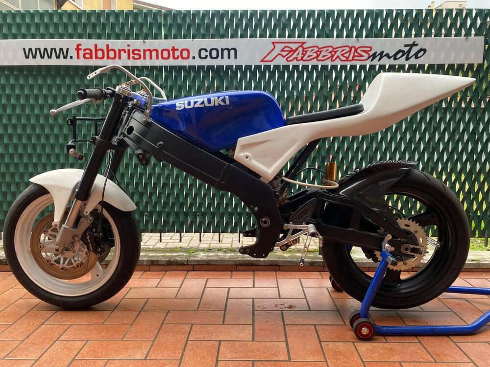 Suzuki RGV 250 VJ22