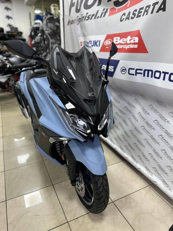 Kymco AK 550 ETS (2021 - 25) (2)