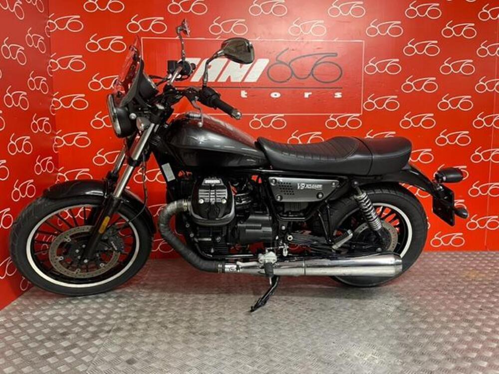 Moto Guzzi V9 Roamer (2021 - 24) (3)