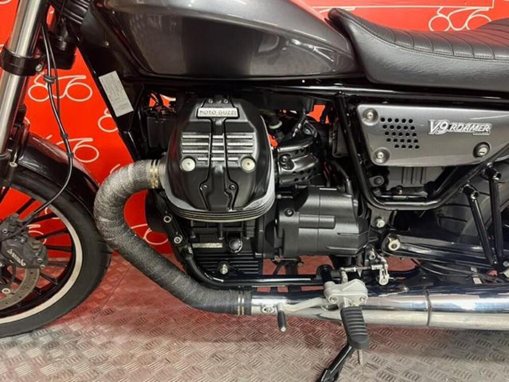 Moto Guzzi V9 Roamer (2021 - 24) (4)