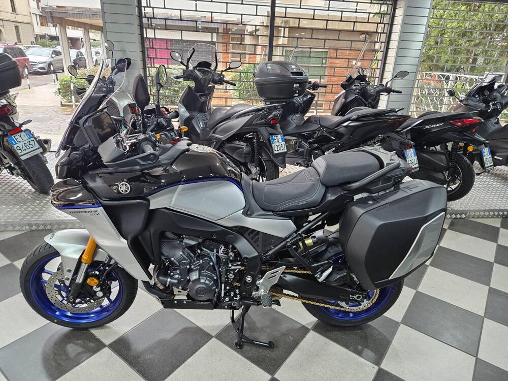 Yamaha Tracer 9 GT+ (2023 - 24) (2)