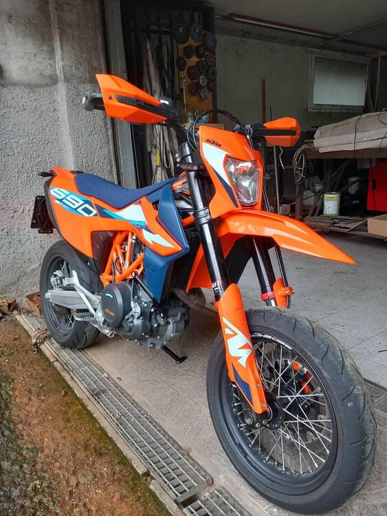 KTM 690 SMC R (2023 - 25) (3)