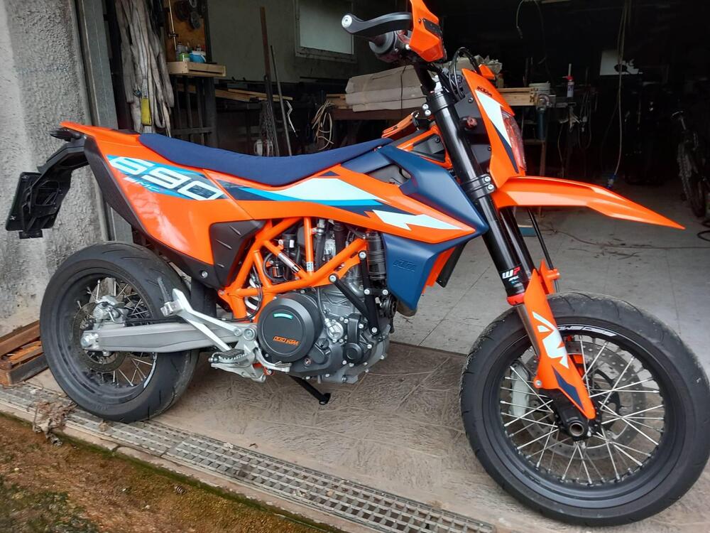 KTM 690 SMC R (2023 - 25) (4)