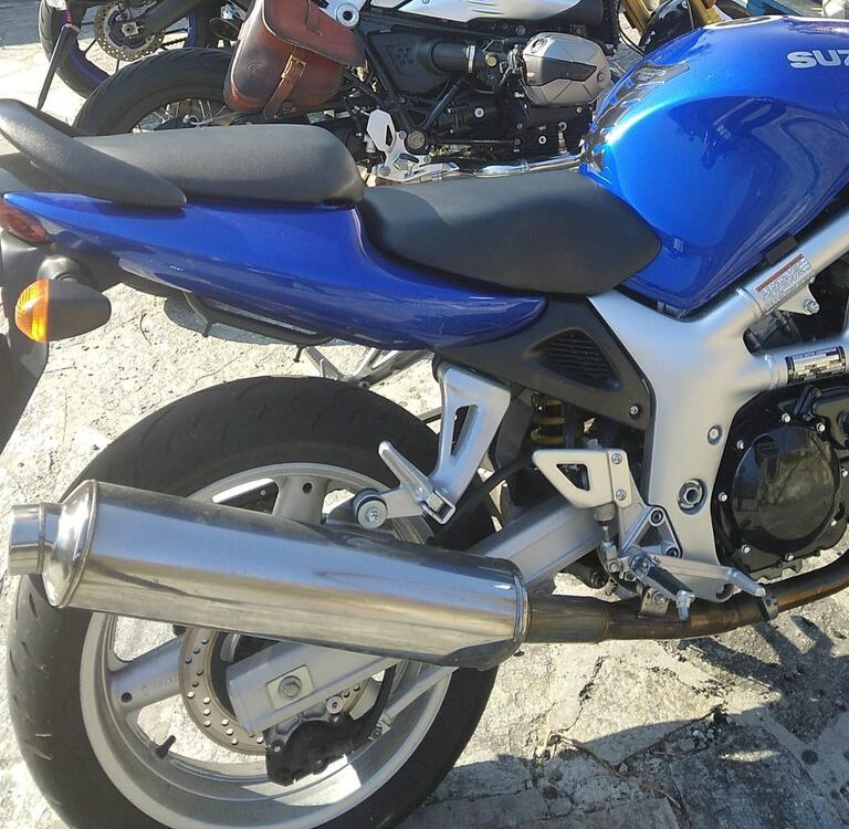 Suzuki SV 650 S (1999 - 02) (4)