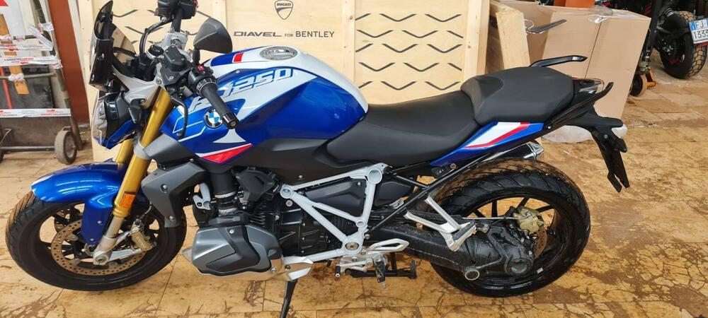 Bmw R 1250 R (2021 - 25) (2)