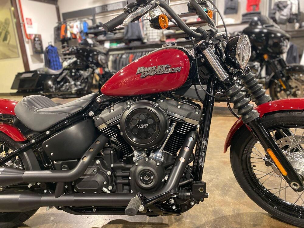 Harley-Davidson 107 Street Bob (2018 - 20) - FXBB (3)