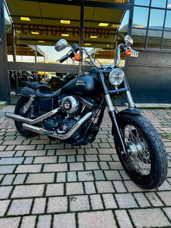 Harley-Davidson 1690 Street Bob Special (2015 - 16) - FXDB