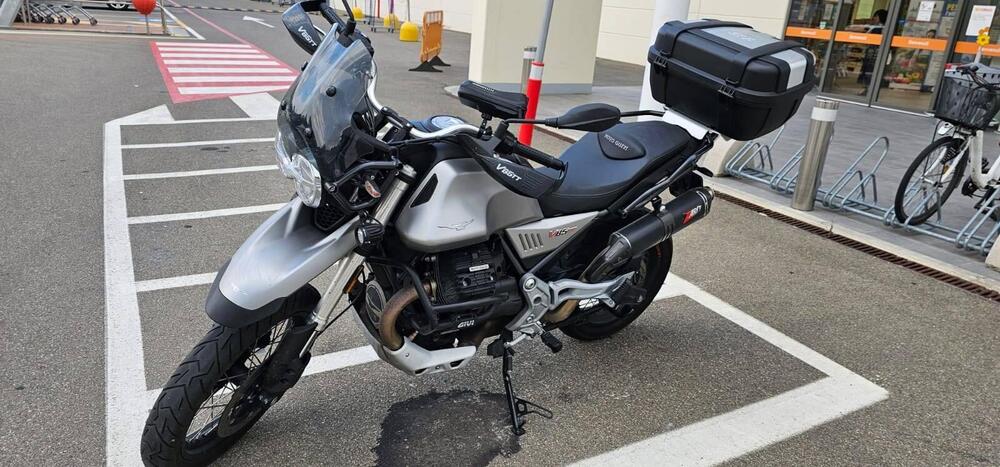 Moto Guzzi V85 TT (2019 - 20)