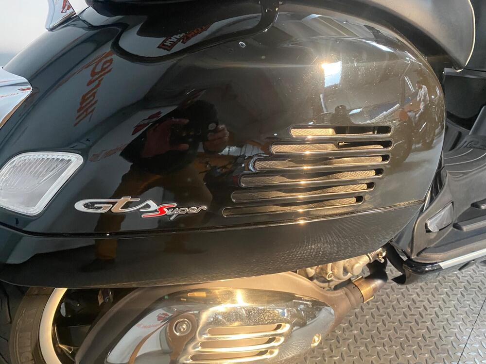 Vespa GTS 300 Super Hpe (2021 - 22) (3)