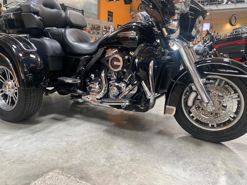 Harley-Davidson 107 Tri Glide Ultra Classic (2014 - 15) - FLHTCUTG