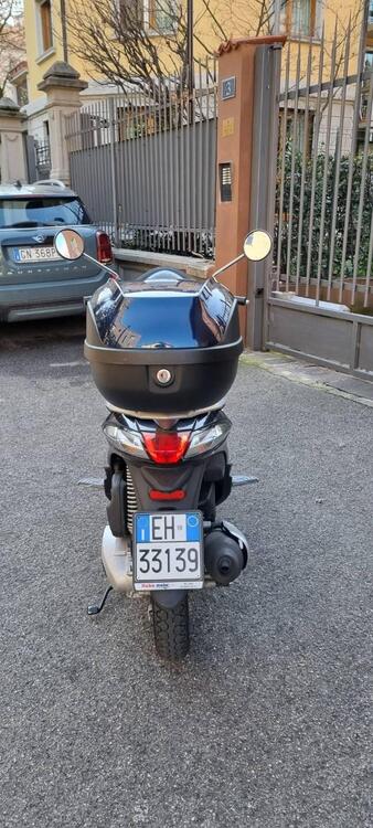 Piaggio Liberty 150 i-get ABS (2016) (2)