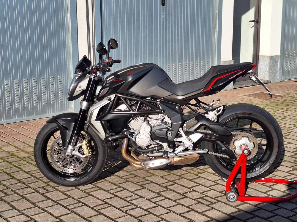 MV Agusta Brutale 675 (2011 - 15) (3)