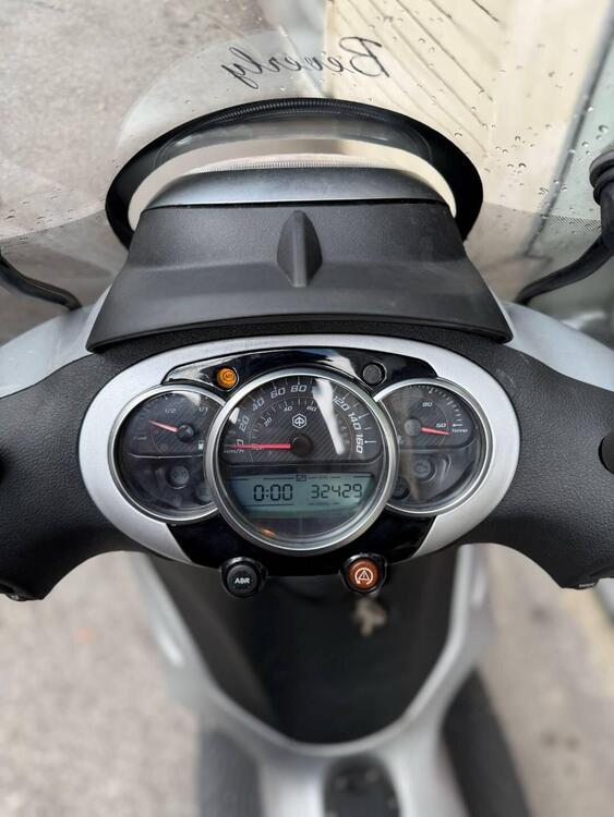 Piaggio Beverly 350 Tourer (2020) (4)