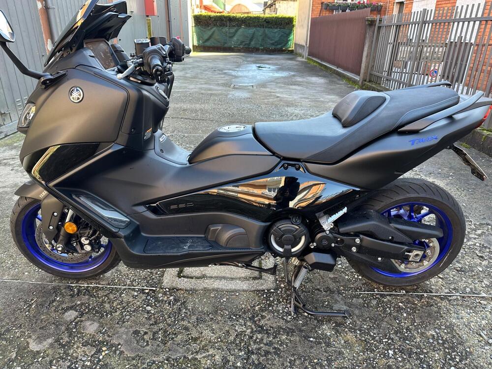 Yamaha T-Max 560 (2022 - 24) (4)