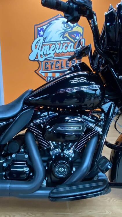 Harley-Davidson 114 Street Glide Special (2019 - 20) - FLHXS (2)