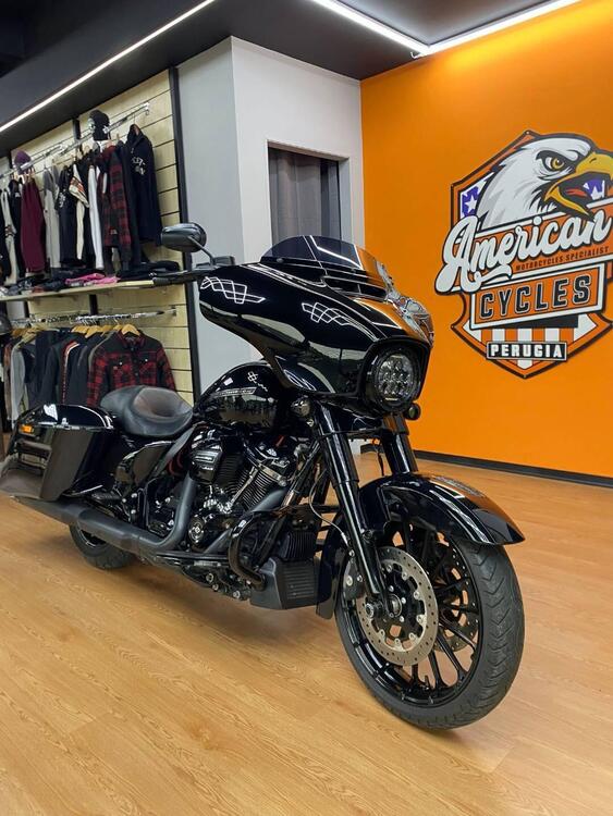 Harley-Davidson 114 Street Glide Special (2019 - 20) - FLHXS (5)