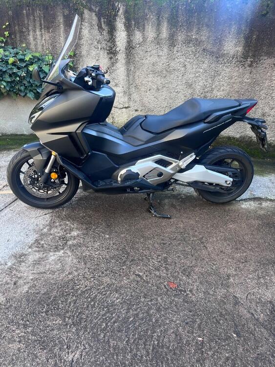 Honda Forza 750 DCT Urban (2021 - 24) (3)