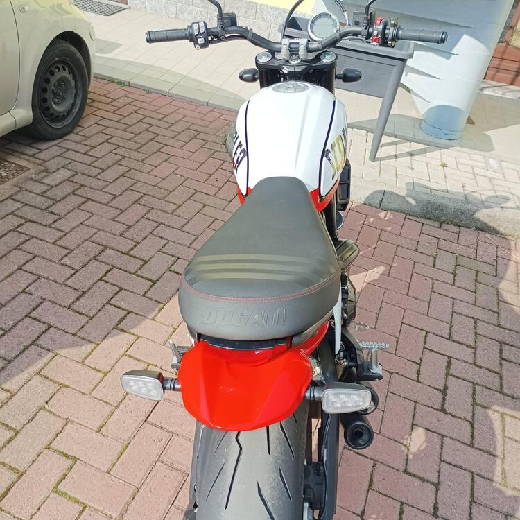 Ducati Scrambler 800 Urban Motard (2022) (2)