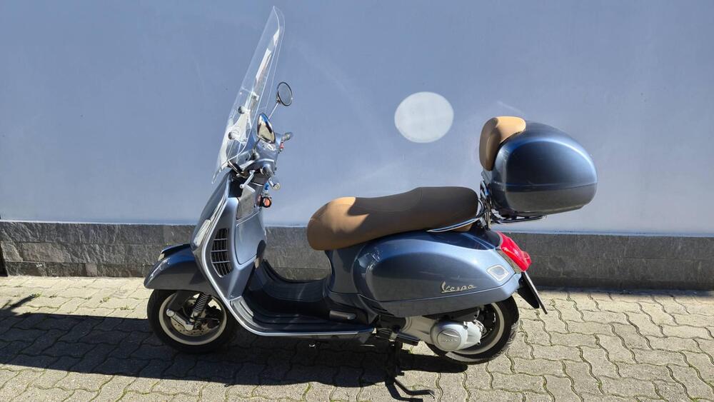 Vespa GTS 300 (2017 - 18) (3)