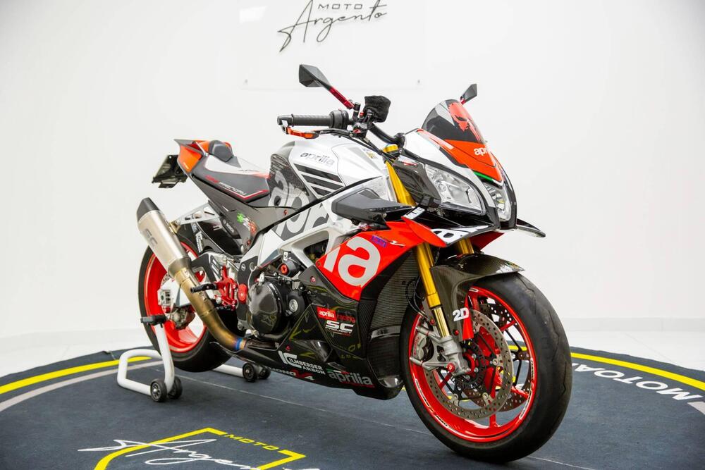 Aprilia Tuono 1100 V4 Factory (2017 - 18) (2)