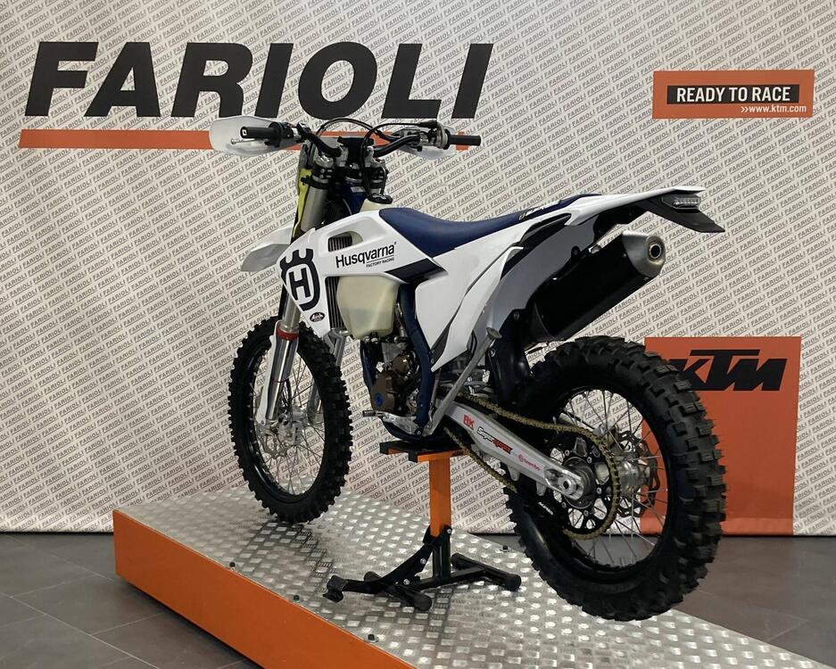 Husqvarna FE 250 (2022) (4)