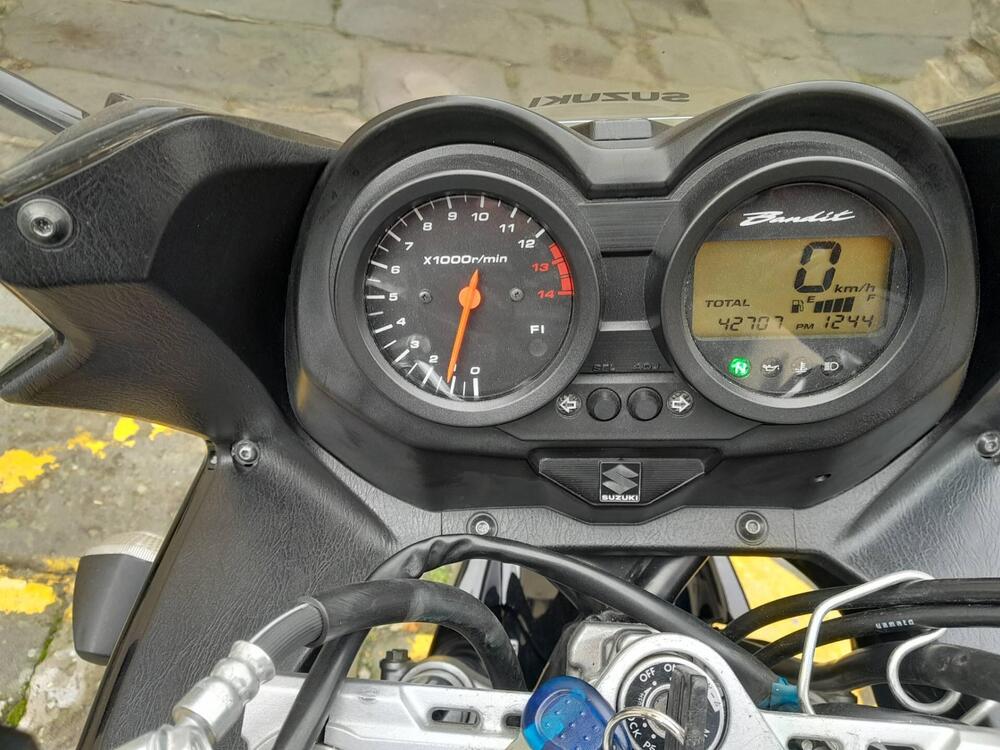 Suzuki GSF 650 Bandit S (2006 - 12) (4)