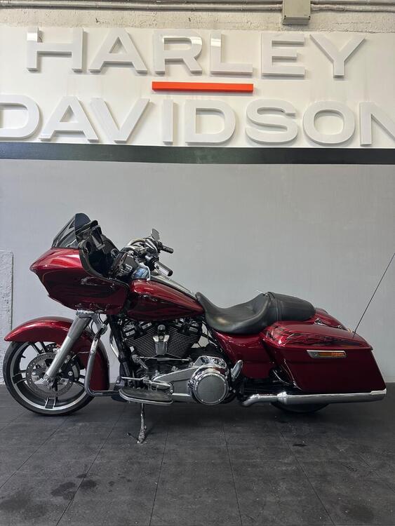 Harley-Davidson 107 Road Glide (2017) - FLTRX (2)