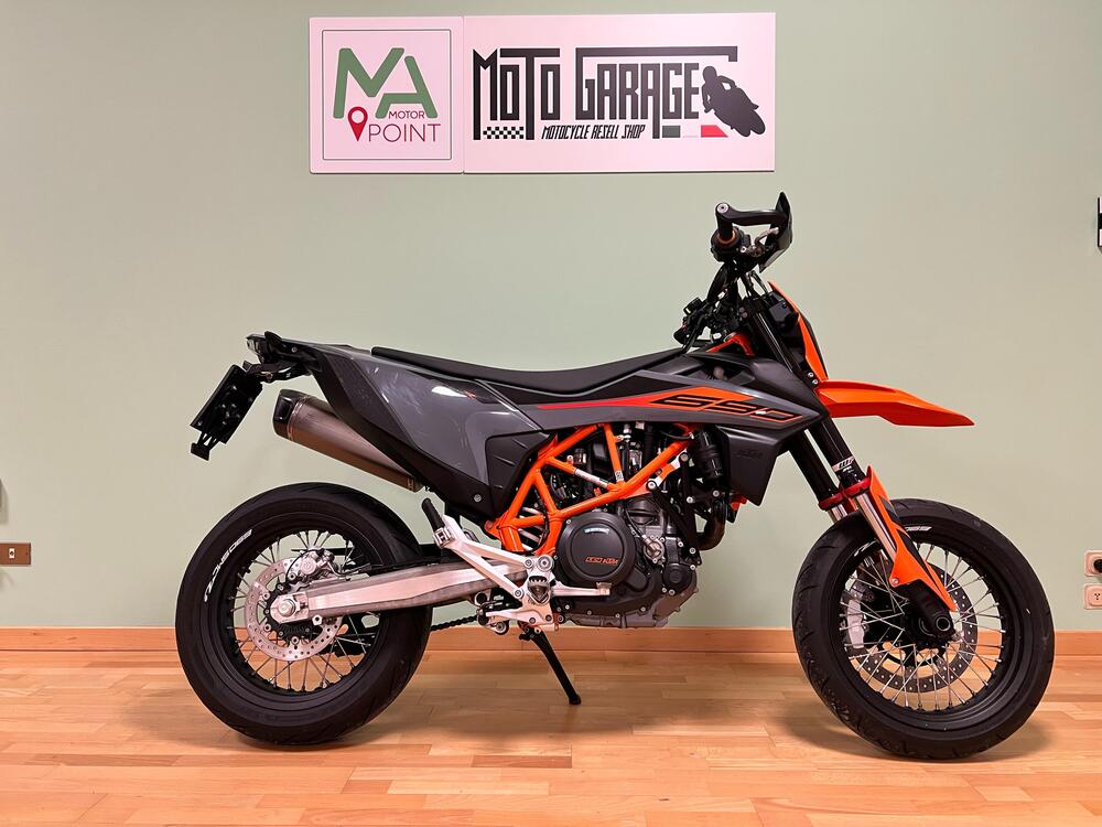 KTM 690 SMC R (2021 - 22)