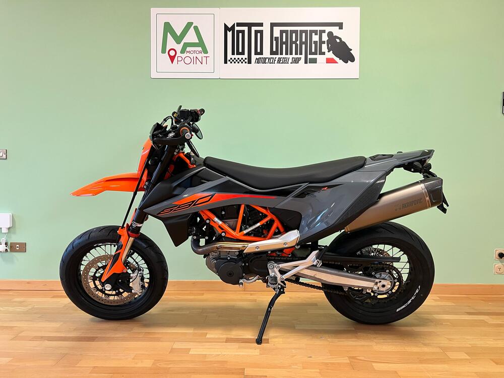 KTM 690 SMC R (2021 - 22) (3)