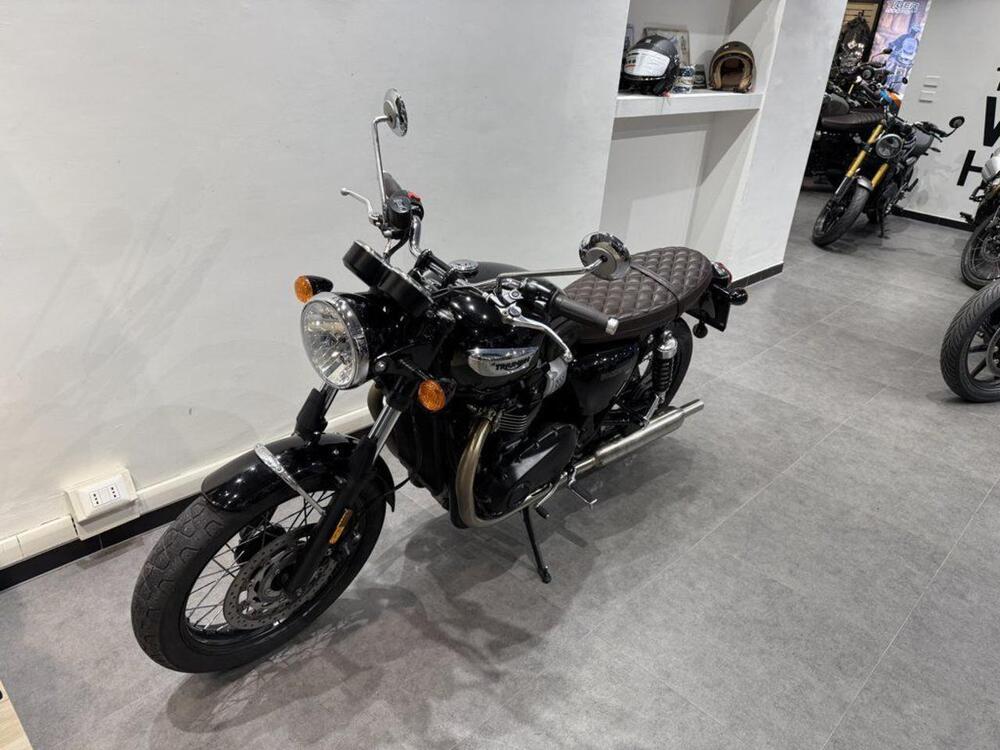 Triumph Bonneville T100 (2021 - 25) (4)