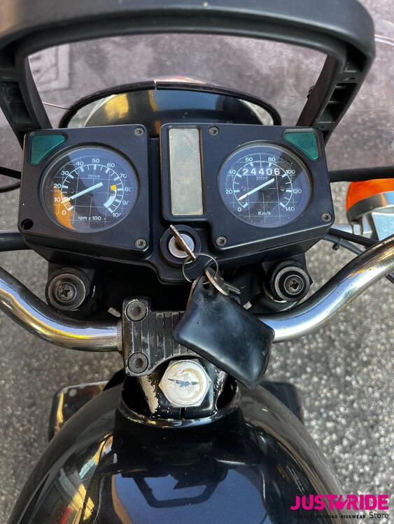 Moto Guzzi Custom 125 (4)