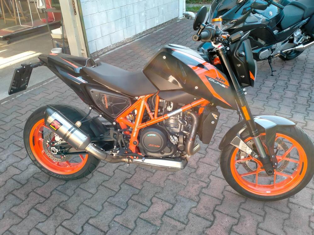 KTM 690 Duke R (2016 -17)