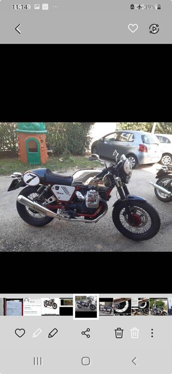 Moto Guzzi V7 II Racer (2015 - 17) (2)