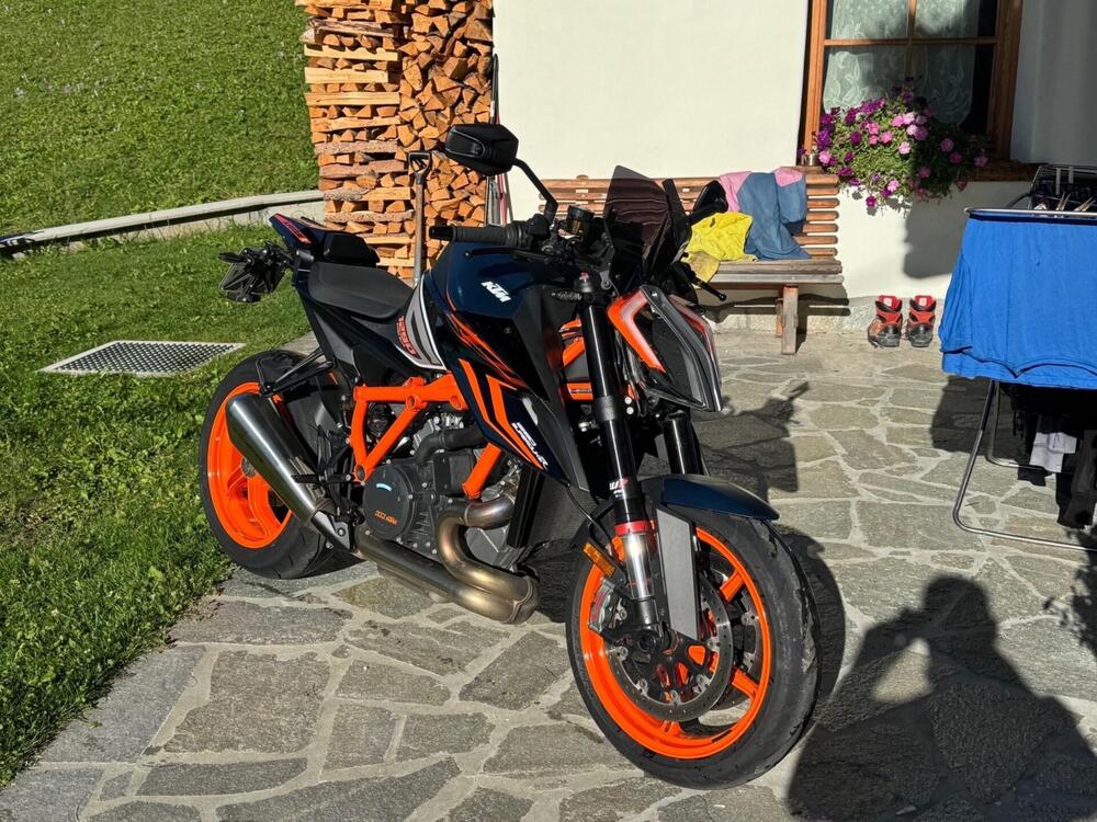 KTM 1290 Super Duke R (2021)