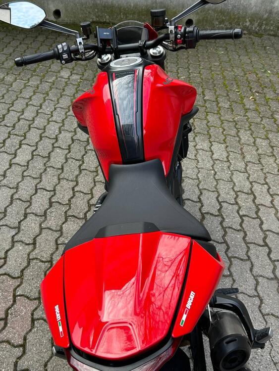 Ducati Monster 937 + (2021 - 25) (3)