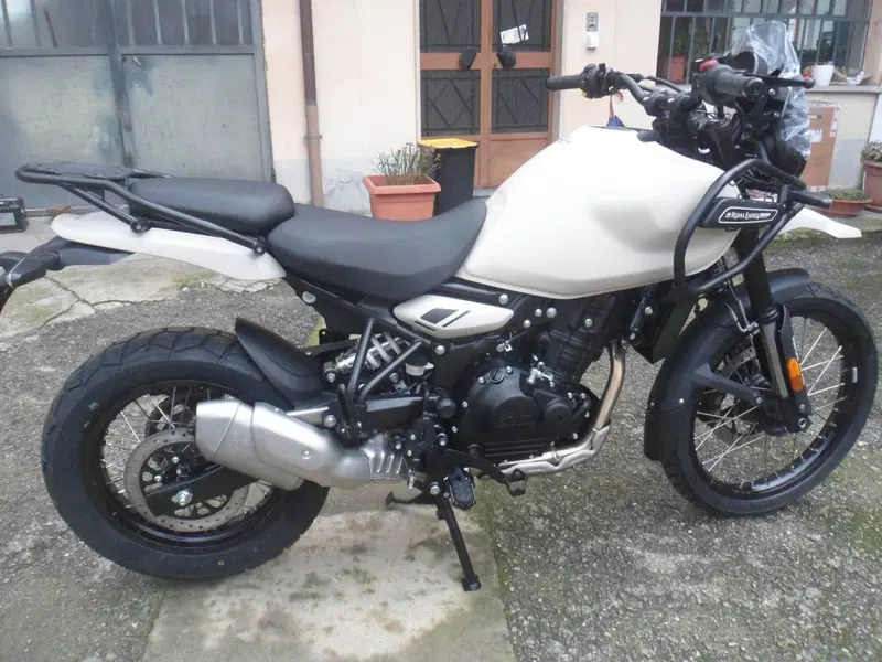 Royal Enfield Himalayan 450 (2024 - 26) (2)