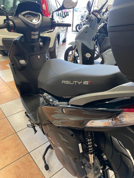 Kymco Agility 125 R16 + (2021 - 25) (5)