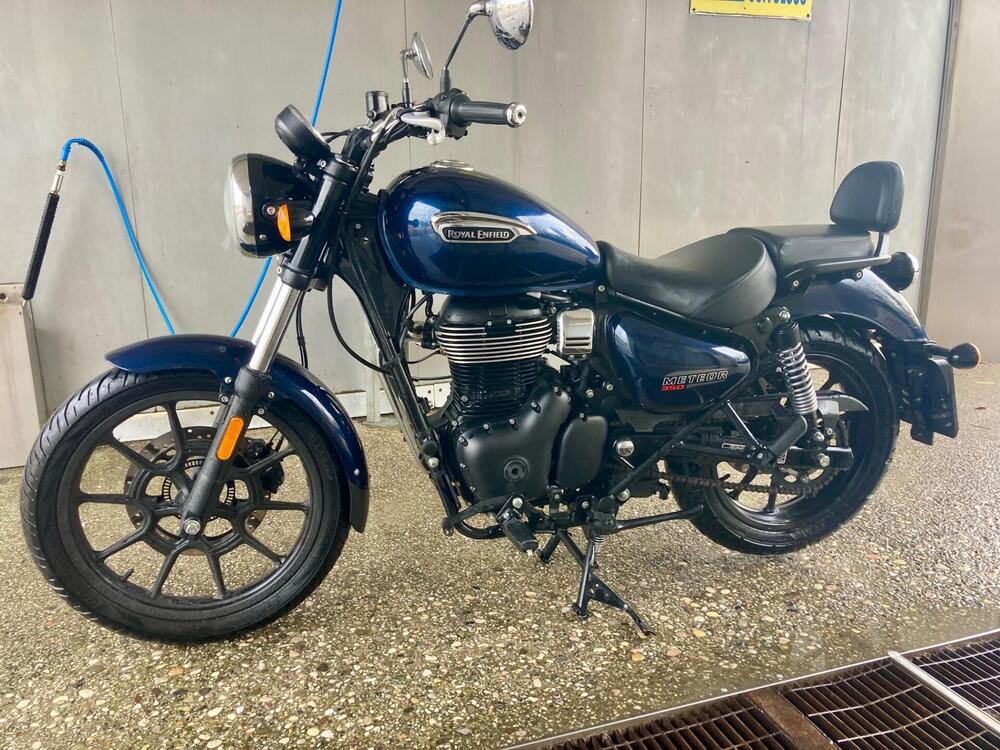 Royal Enfield Meteor 350 Stellar (2021 - 25)