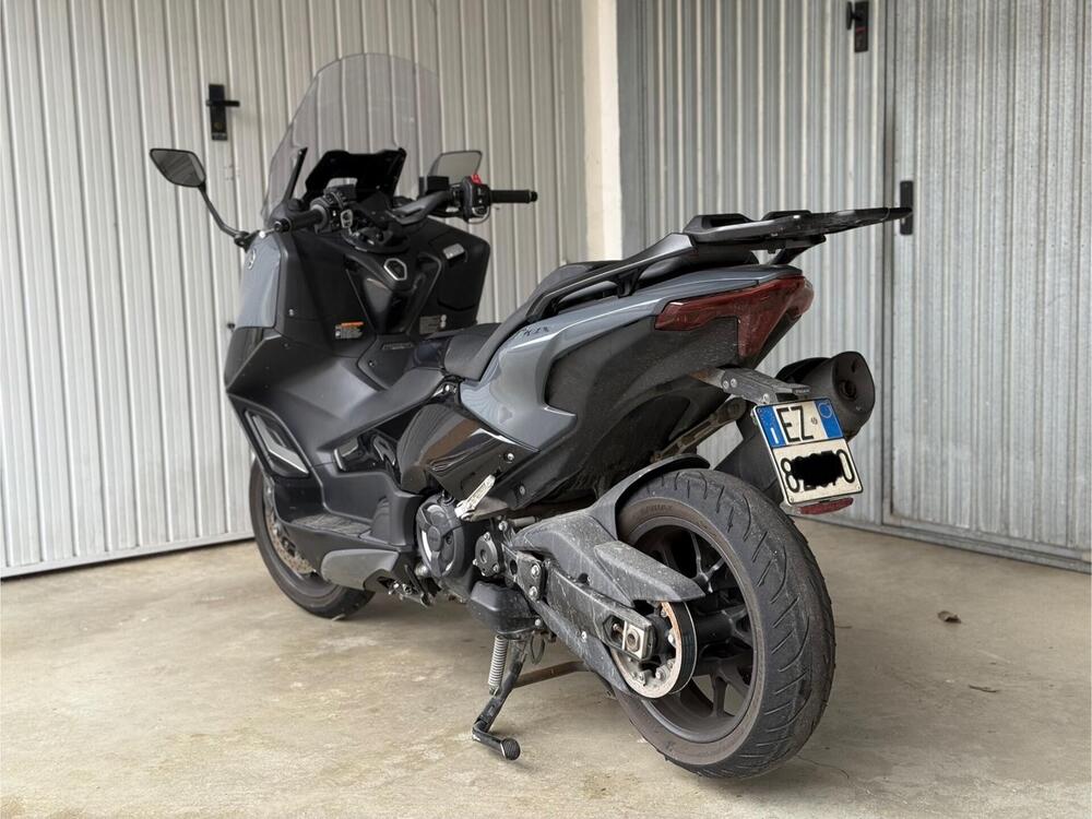 Yamaha T-Max 560 Tech Max (2022 - 24) (2)