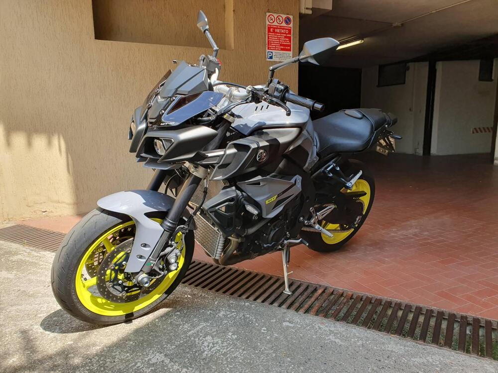 Yamaha MT-10 ABS (2016 - 17) (4)