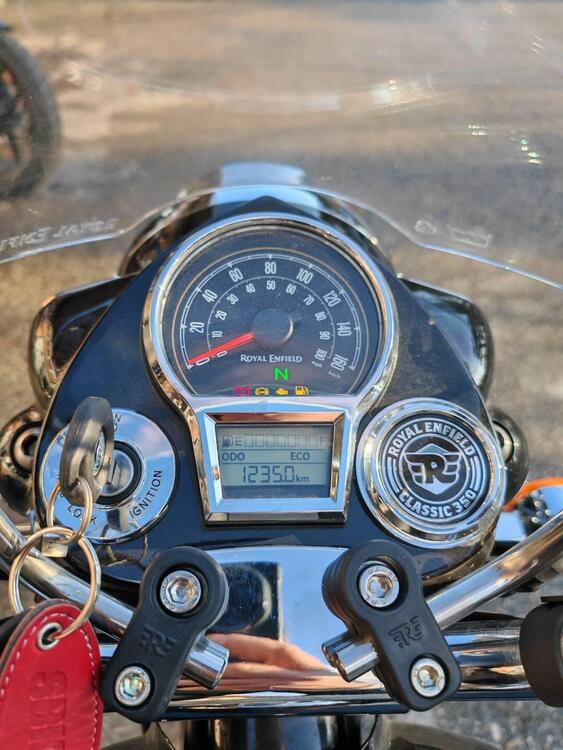 Royal Enfield Classic 350 (2021 - 25) (4)