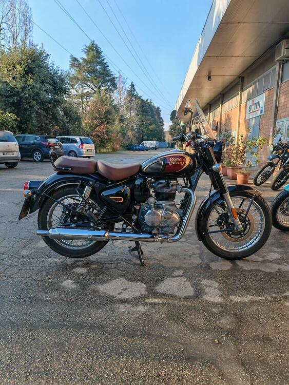 Royal Enfield Classic 350 (2021 - 25) (5)