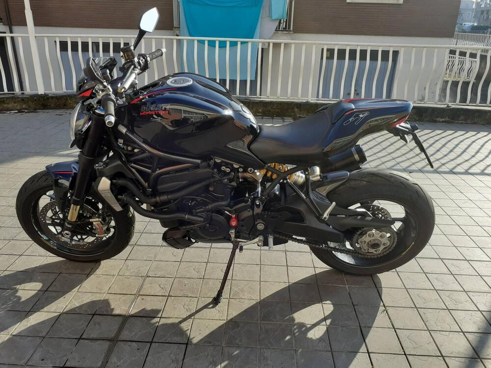 Ducati Monster 1200 R (2016 - 19) (2)