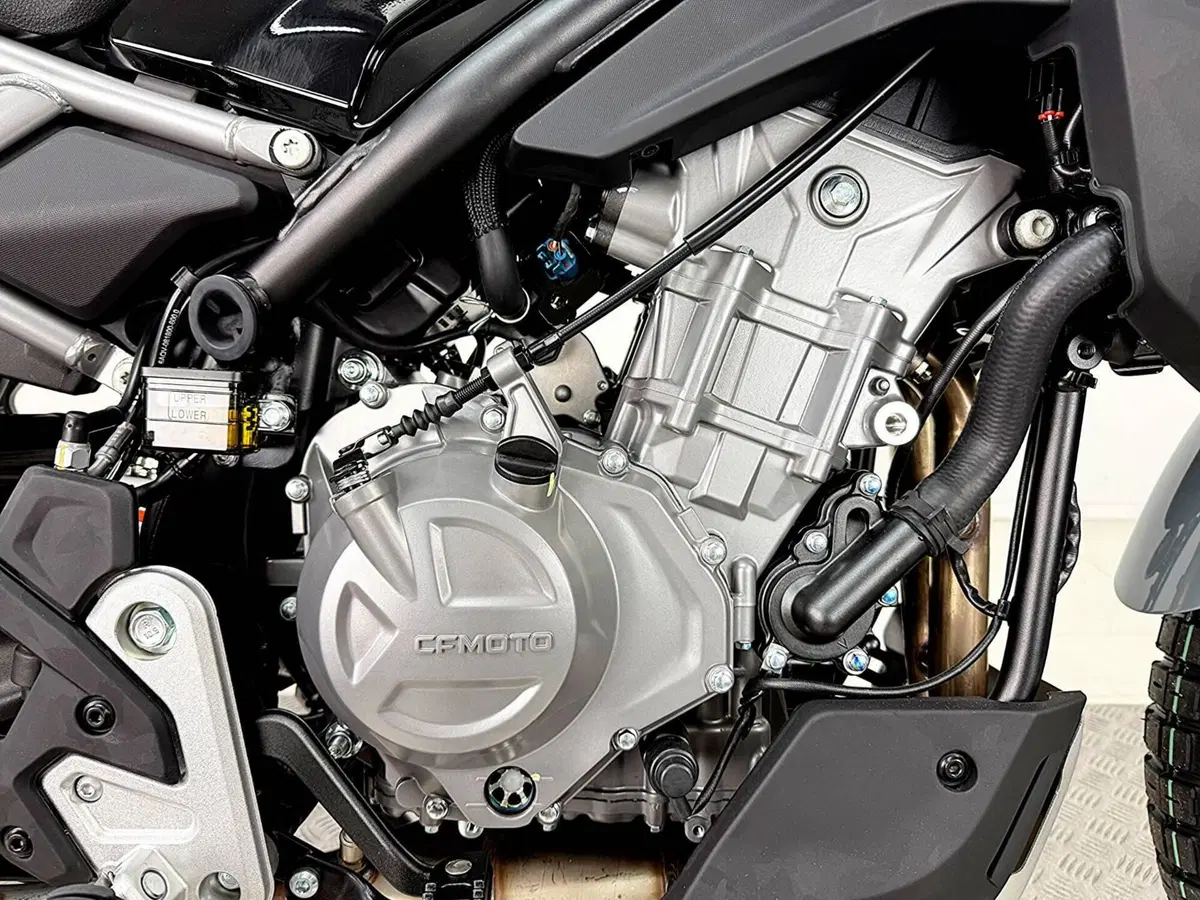 CFMOTO 450MT (2024 - 26) (9)