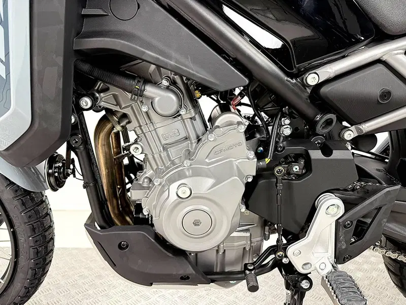 CFMOTO 450MT (2024 - 26) (17)