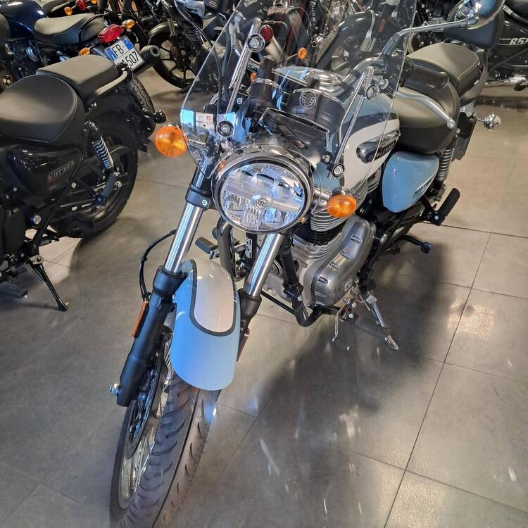 Royal Enfield Meteor 350 Aurora (2024 - 25) (2)